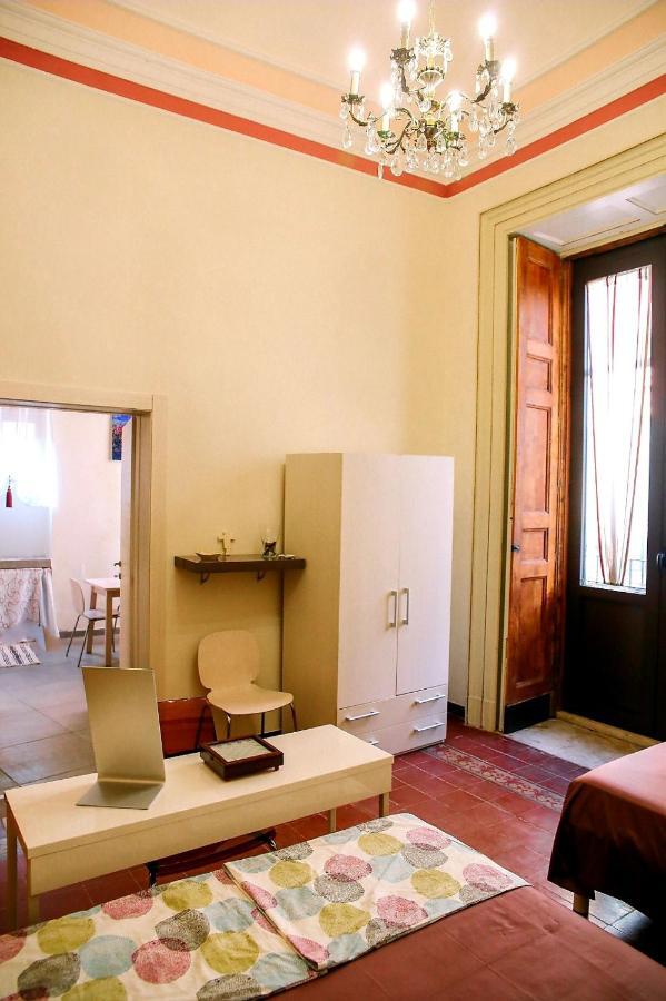 Center Street Apartment Catania Esterno foto